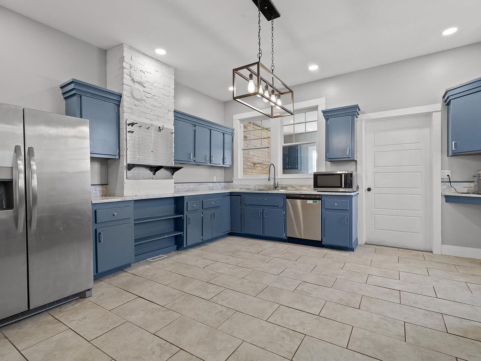 207 Culberson Ave La Fayette, GA 30728  | Single Family