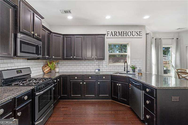 355 Fieldstone Ln Dallas, GA 30132 | Single Family