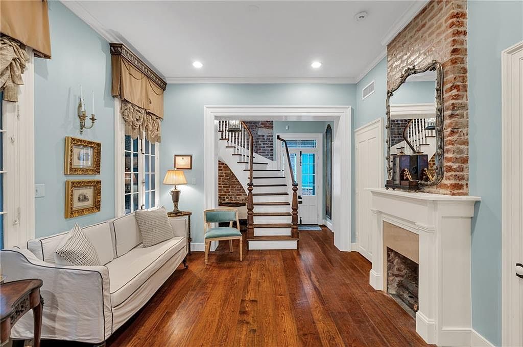 737 Saint Ann St #737 New Orleans, LA 70116  | Condominium