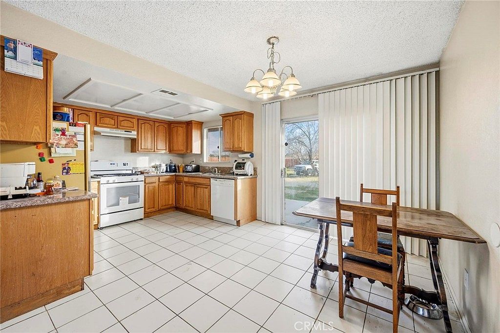 15842 Greenrock Ave Lake Los Angeles, CA 93535  | Single Family