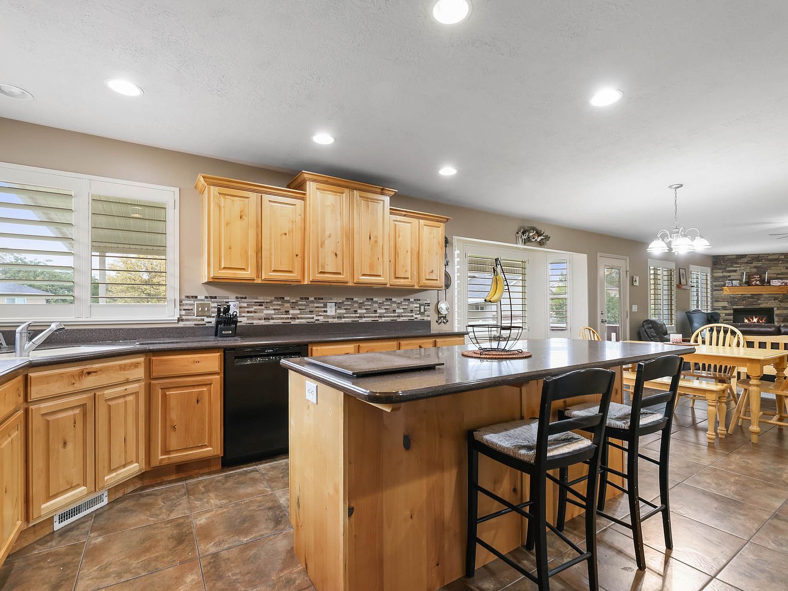 2170 W 1900 S Syracuse, UT 84075 | Single Family