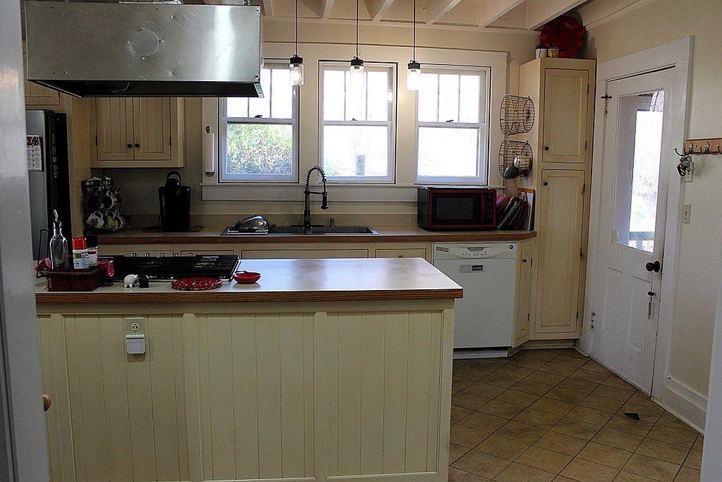 4160 Us Highway 19 W Bryson City, NC 28713 | Single Family