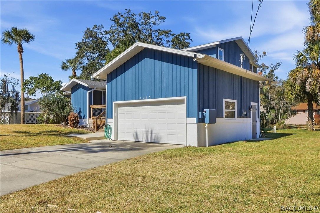 9205 W Harbor Isle Ct Crystal River, FL 34429 | Single Family