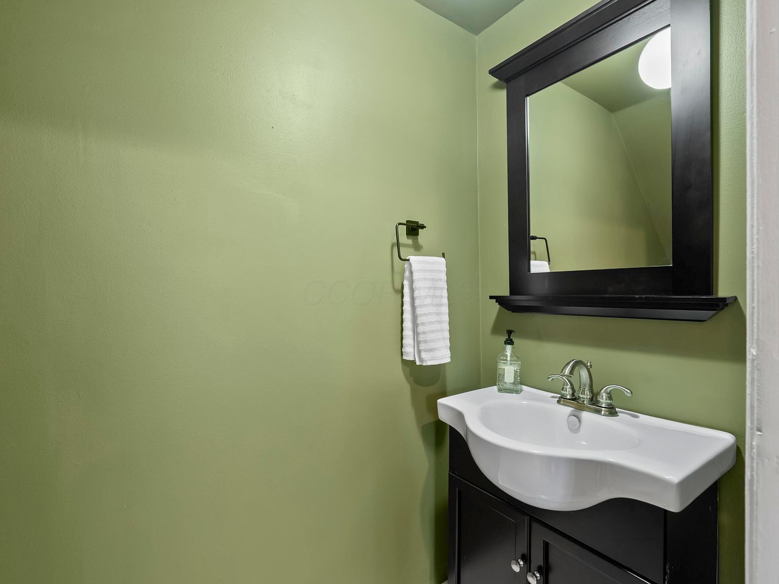 1373 S 4th St Columbus, OH 43207  | Single Family