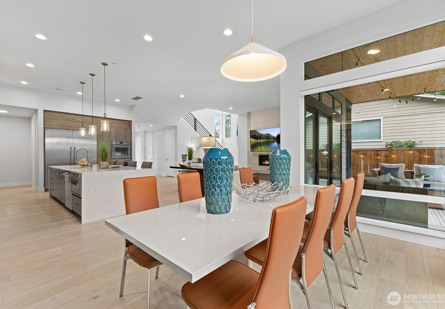 13038 NE 102nd Pl Kirkland, WA 98033 | Condominium