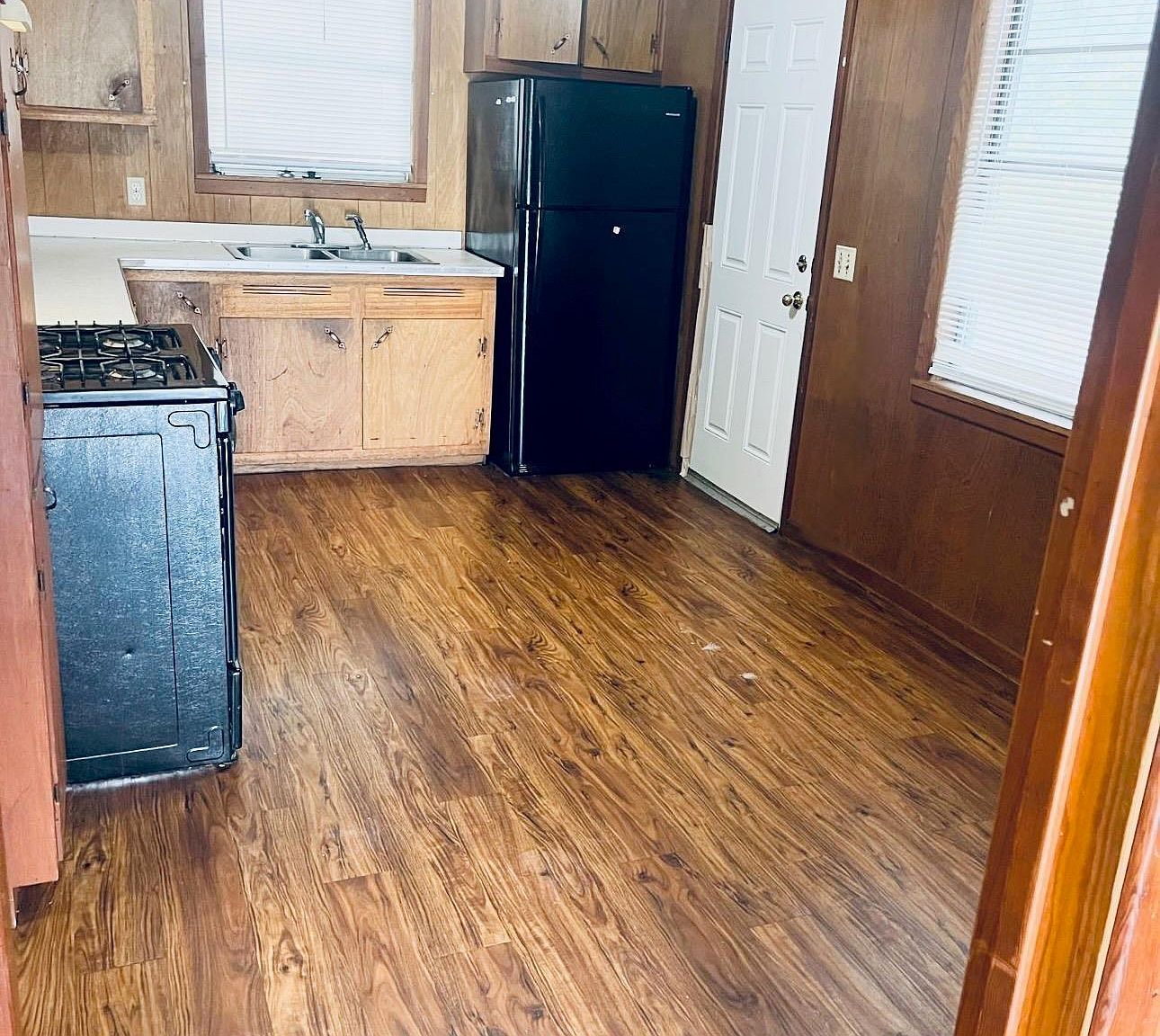 302 W Runnels St New Boston, TX 75570  | Single Family