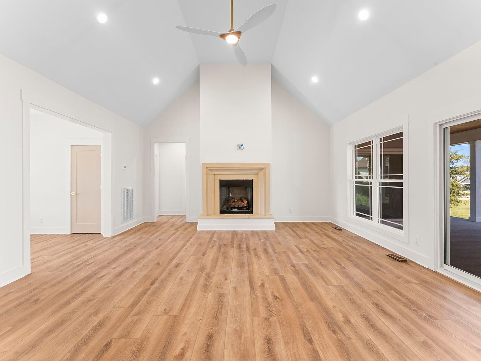 64 Windjammer Ct LOT 197 Winchester, TN 37398  | Single Family