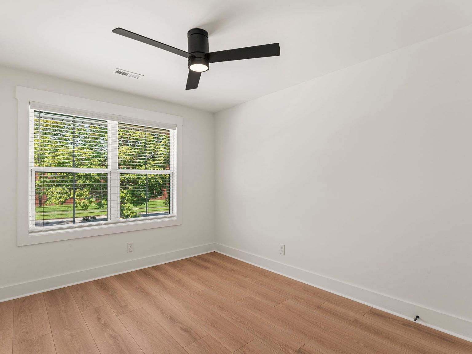 215 S Porter St Winchester, TN 37398  | New build