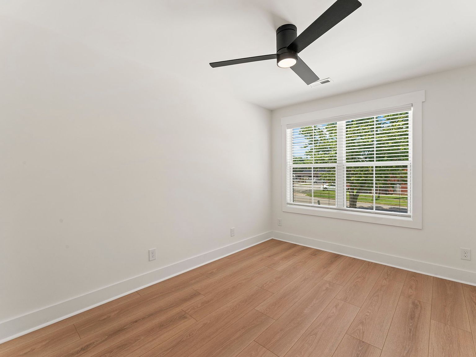 213 S Porter St Winchester, TN 37398 | New build