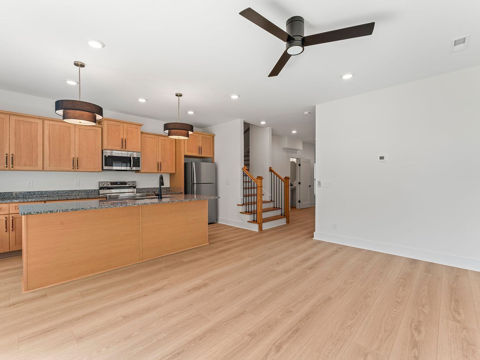 211 S Porter St Winchester, TN 37398  | Multi Family