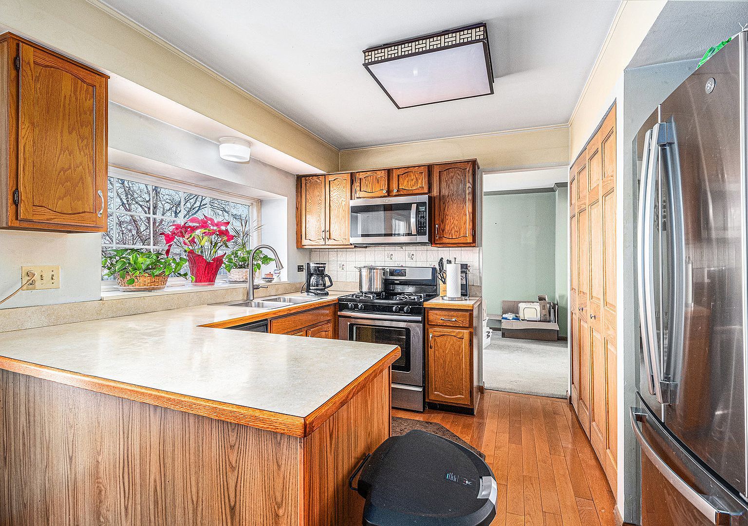 (undisclosed Address) Carol Stream, IL 60188  | Single Family