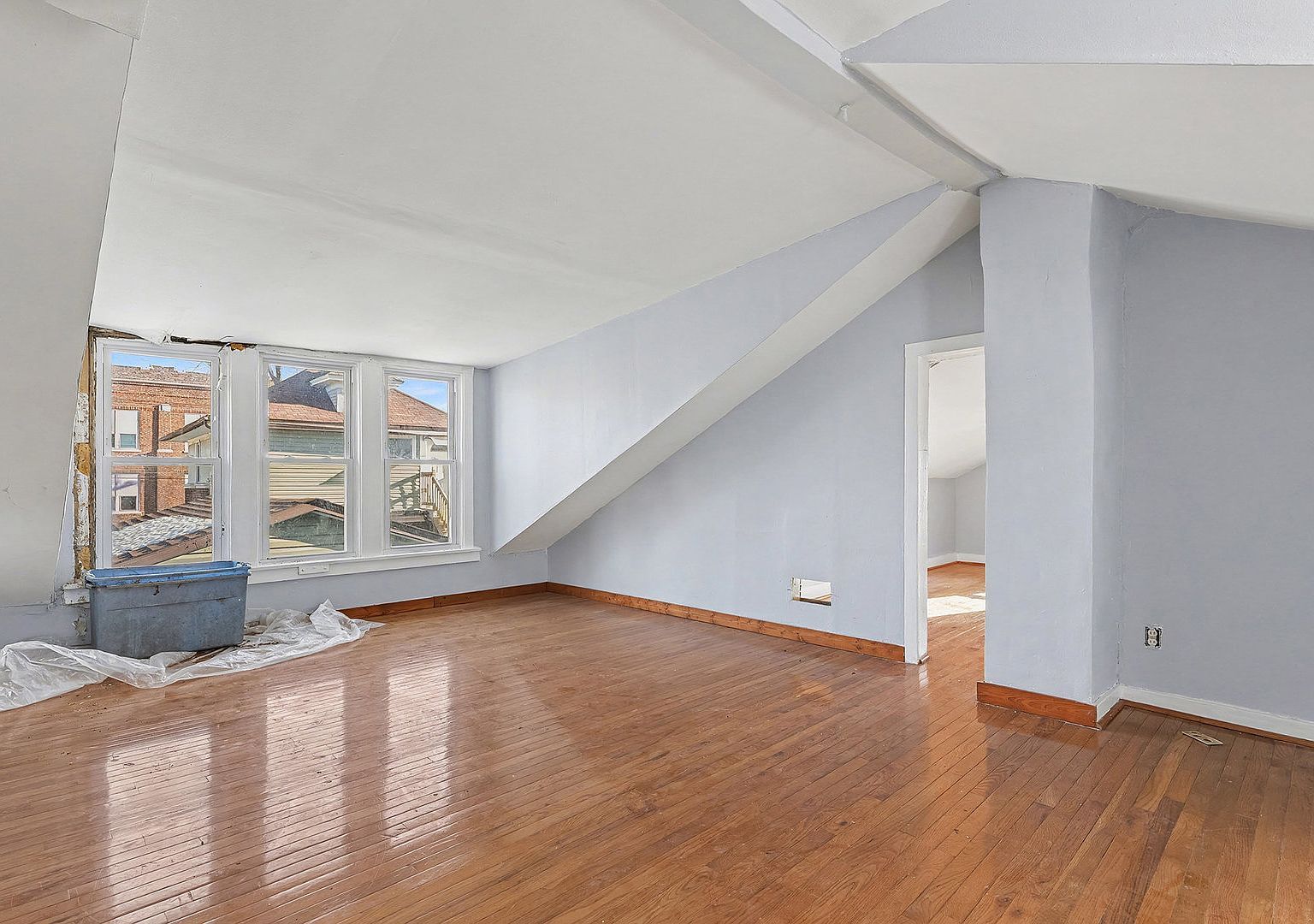 541 4th Ave Aurora, IL 60505  | Single Family