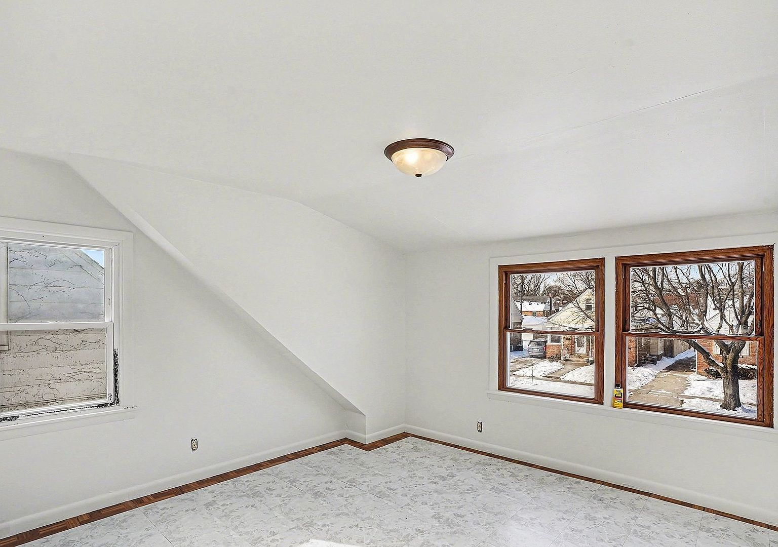 18009 Commercial Ave Lansing, IL 60438  | Single Family