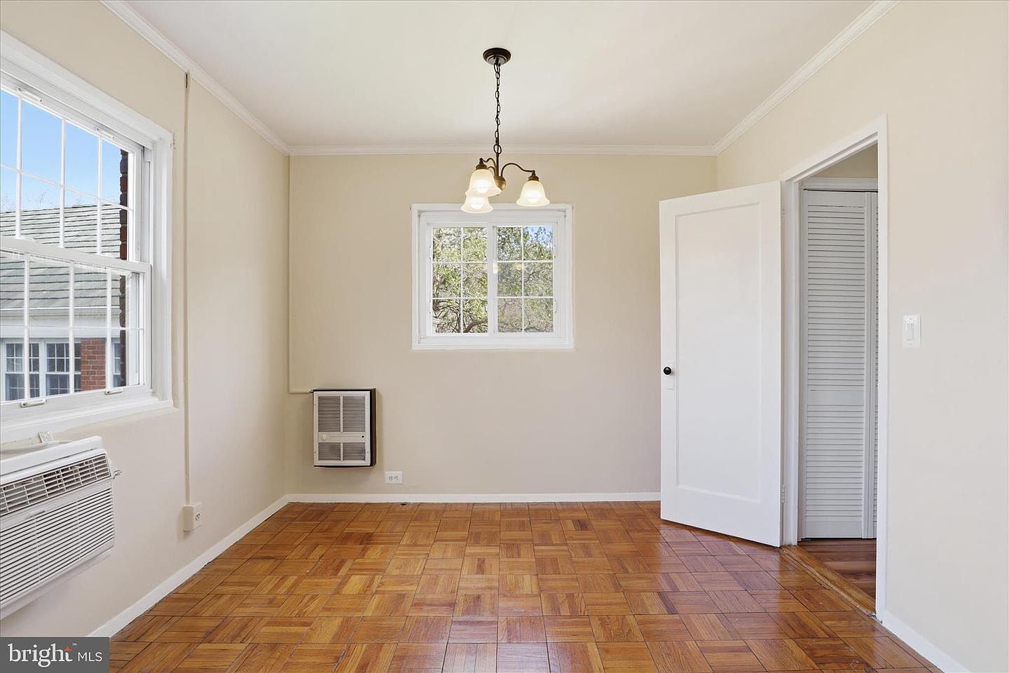 3105 Martha Custis Dr Alexandria, VA 22302  | New build