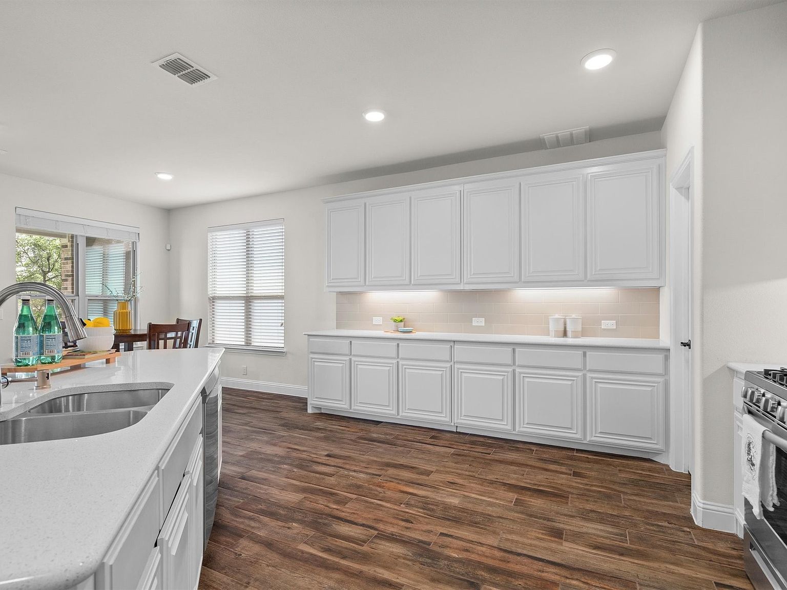 9409 Meadowpark Dr Argyle, TX 76226 | Single Family