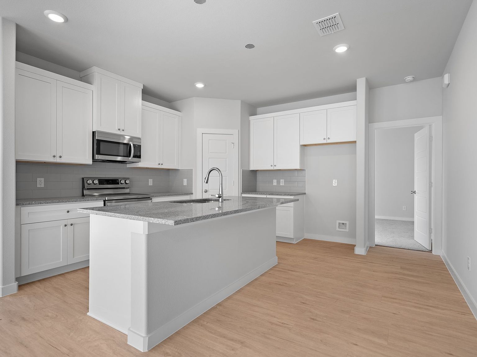 223 Faith Ln Tioga, TX 76271  | Single Family