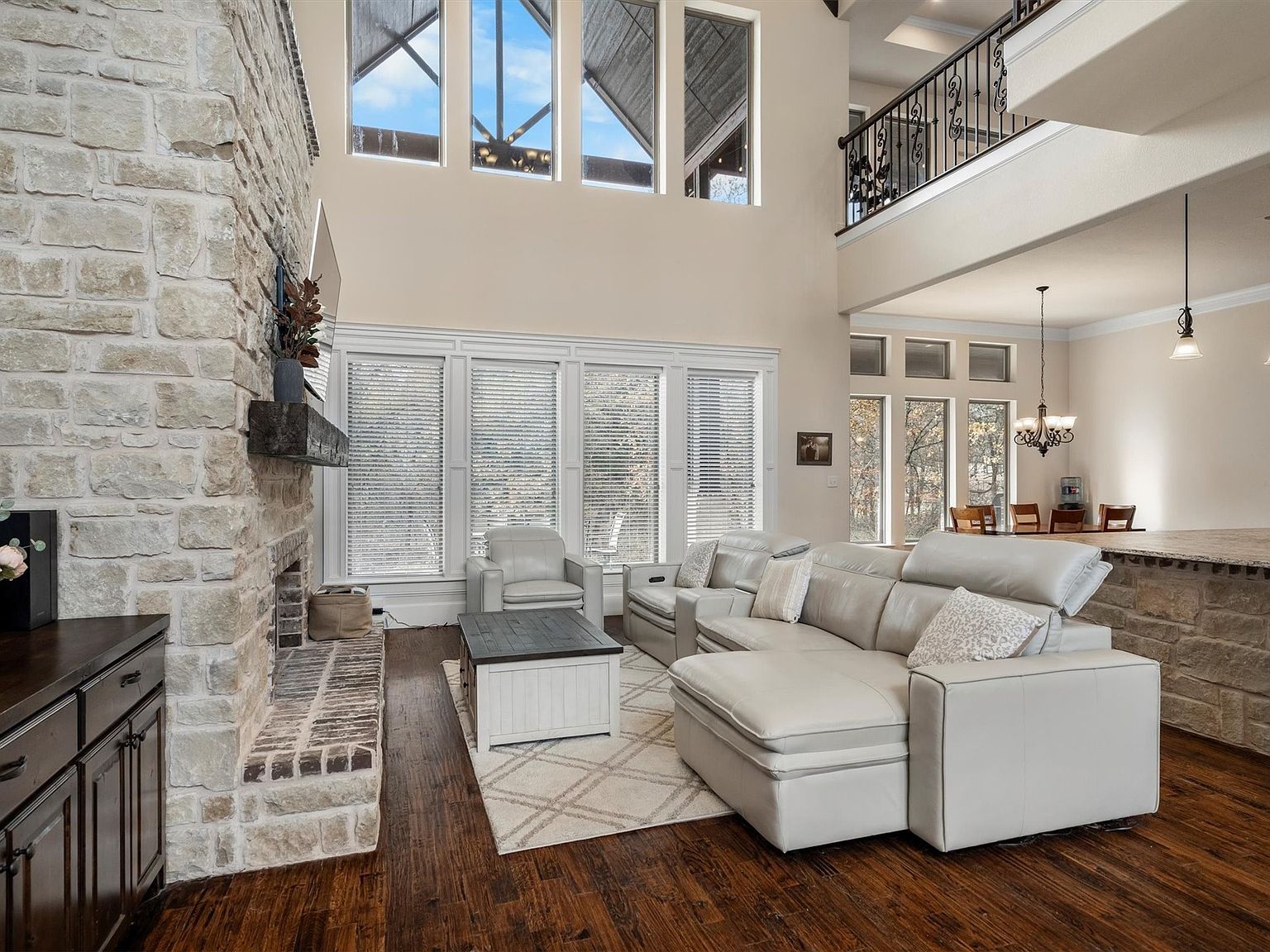 812 S Duncan Creek Ct Brock, TX 76087  | Single Family