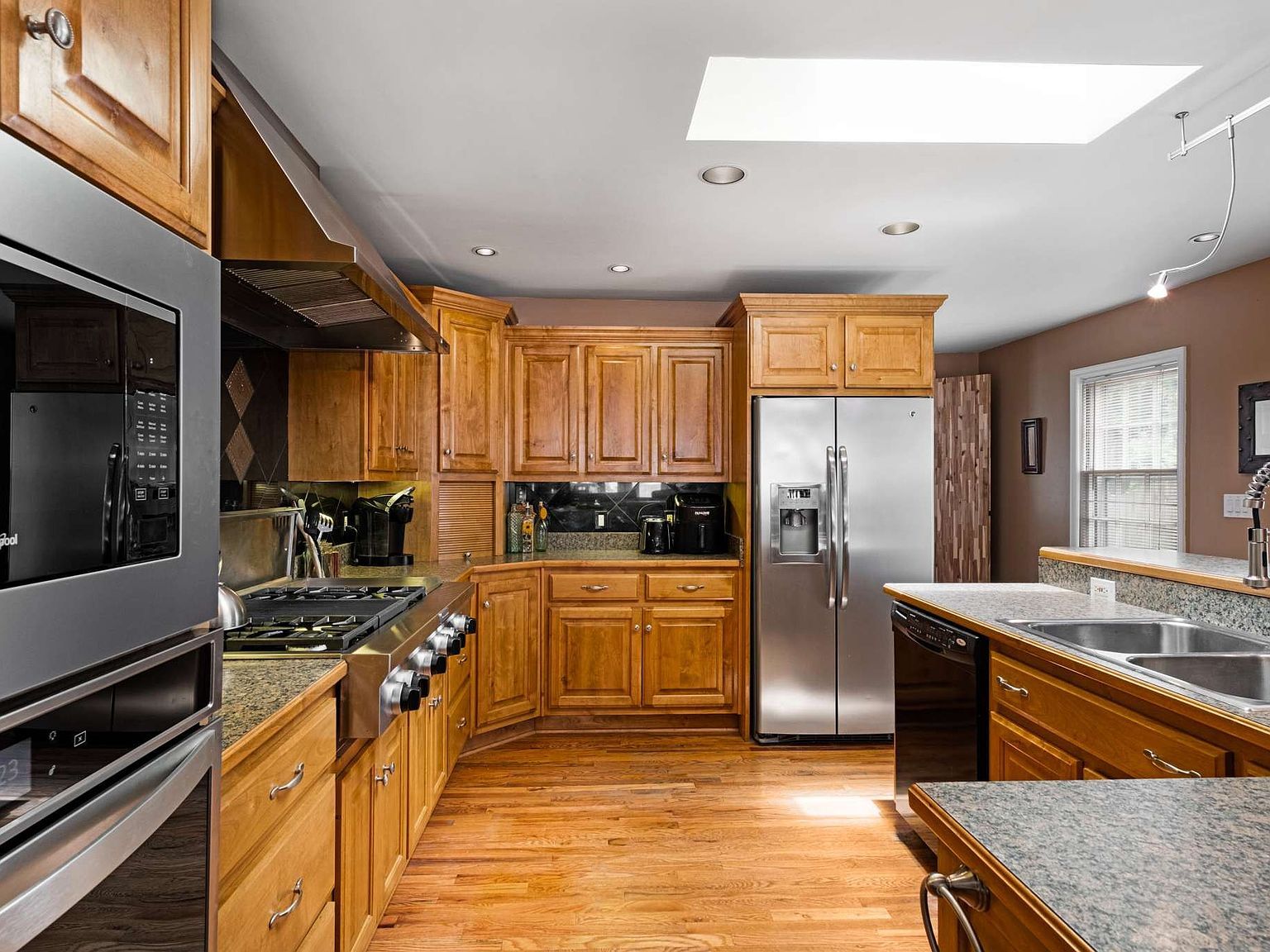 3813 Murphy Rd Nashville, TN 37209  | Single Family