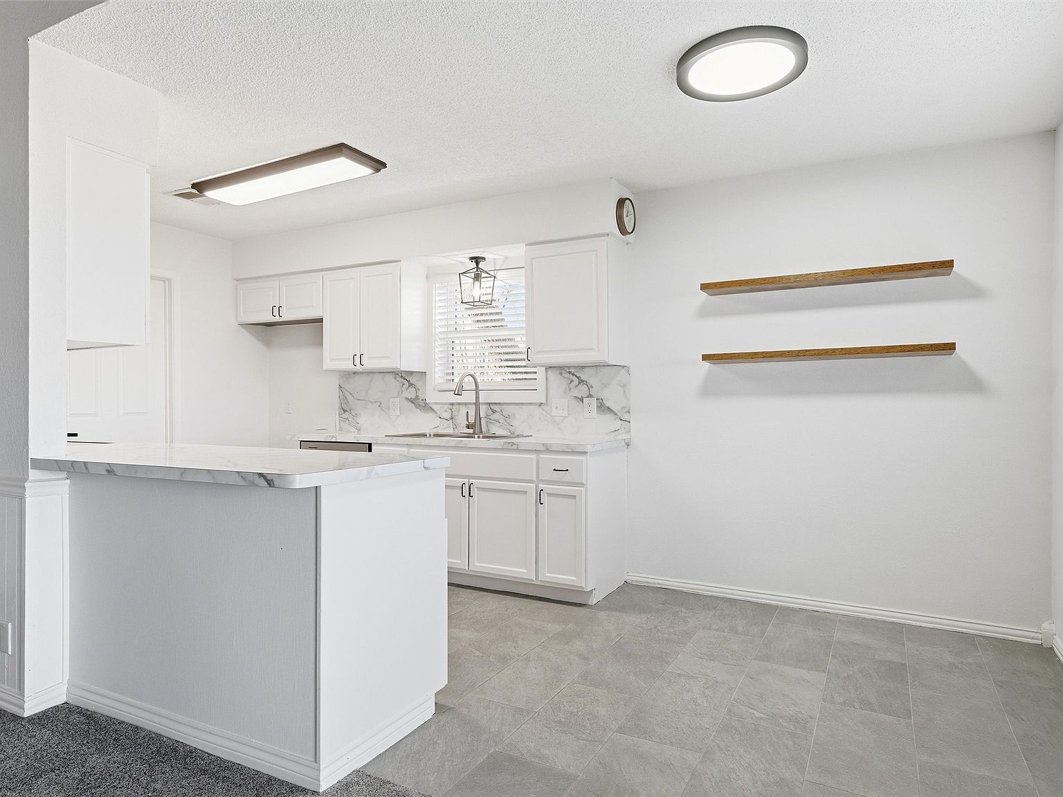 922 Vail Highlands Hewitt, TX 76643  | Single Family