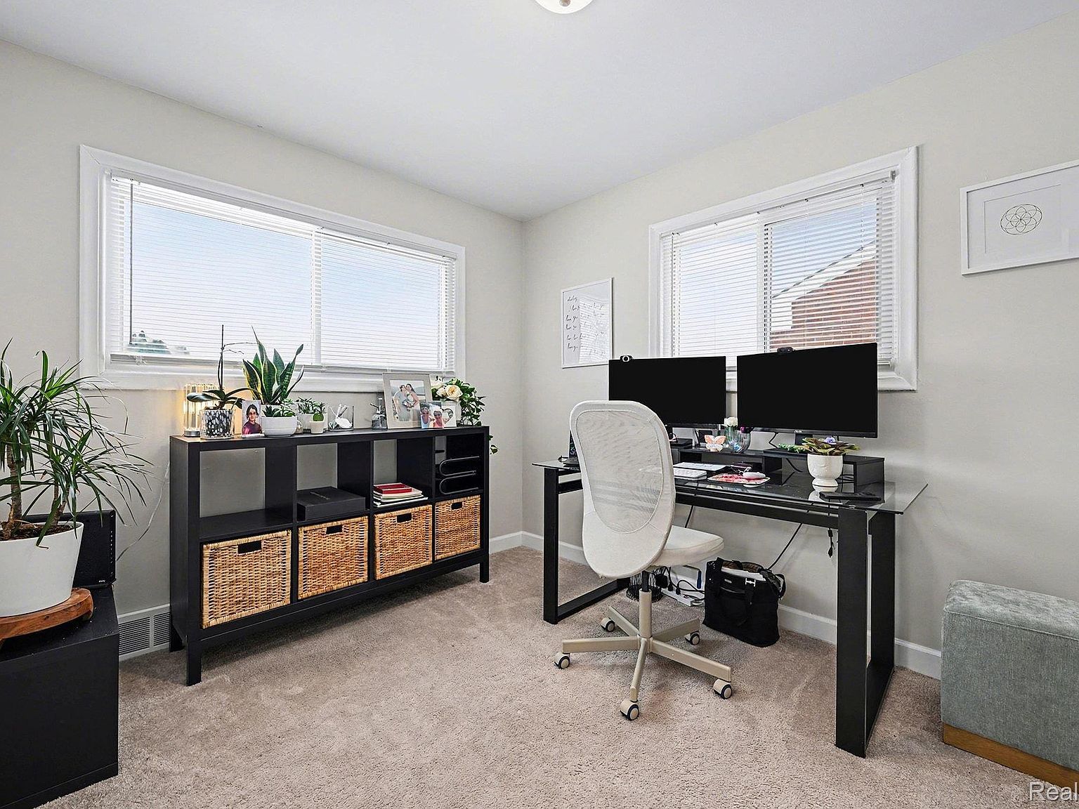 33422 Florence St Garden City, MI 48135  | Single Family