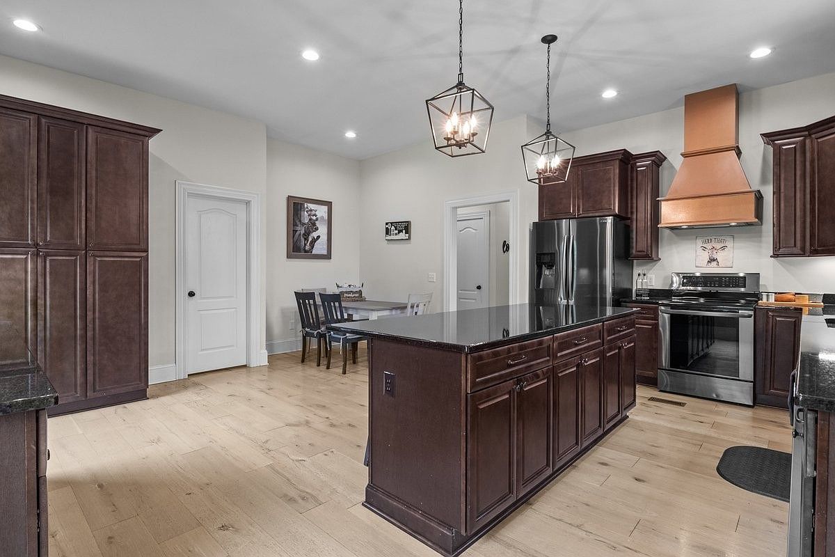 531 Wilson Hollow Rd Dickson, TN 37055 | Single Family