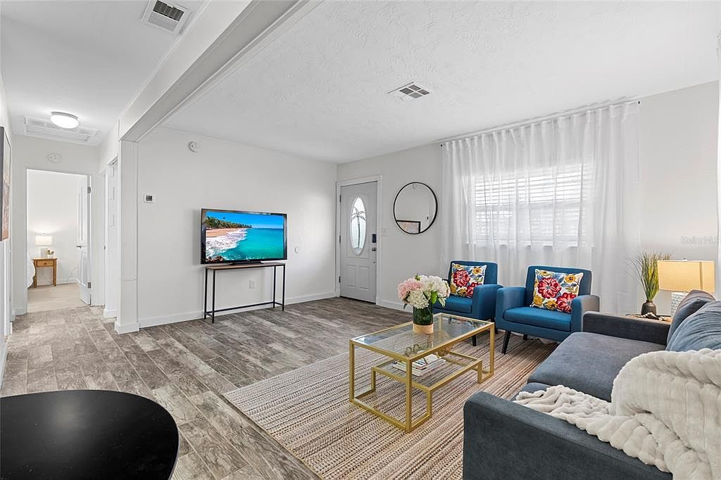 326 50th Ave N Saint Petersburg, FL 33703  | Single Family