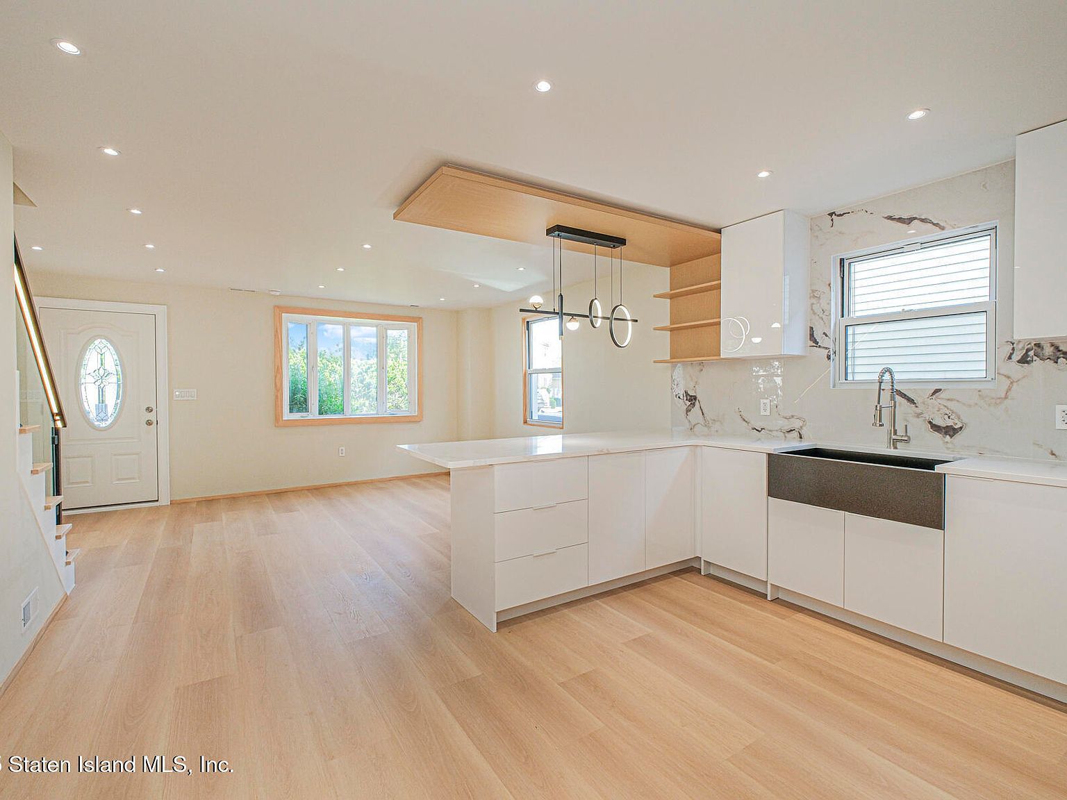 132 Dewey Ave Staten Island, NY 10308  | Single Family