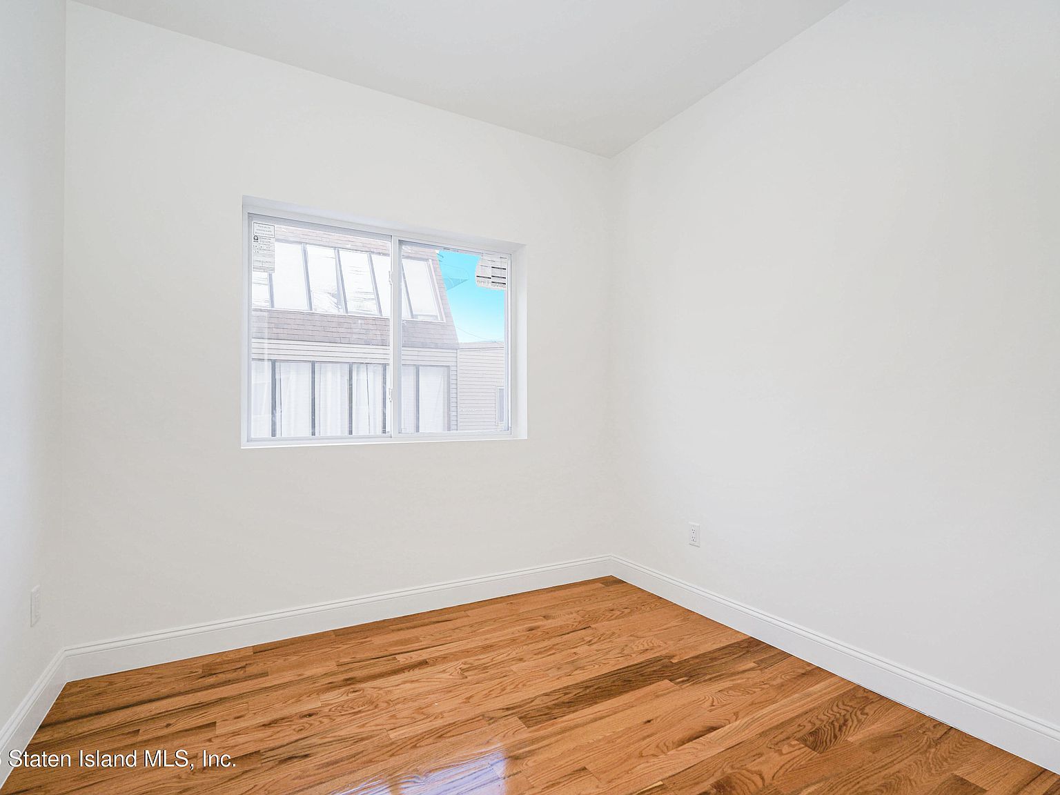 24 Shaughnessy Ln Staten Island, NY 10305  | Multi Family