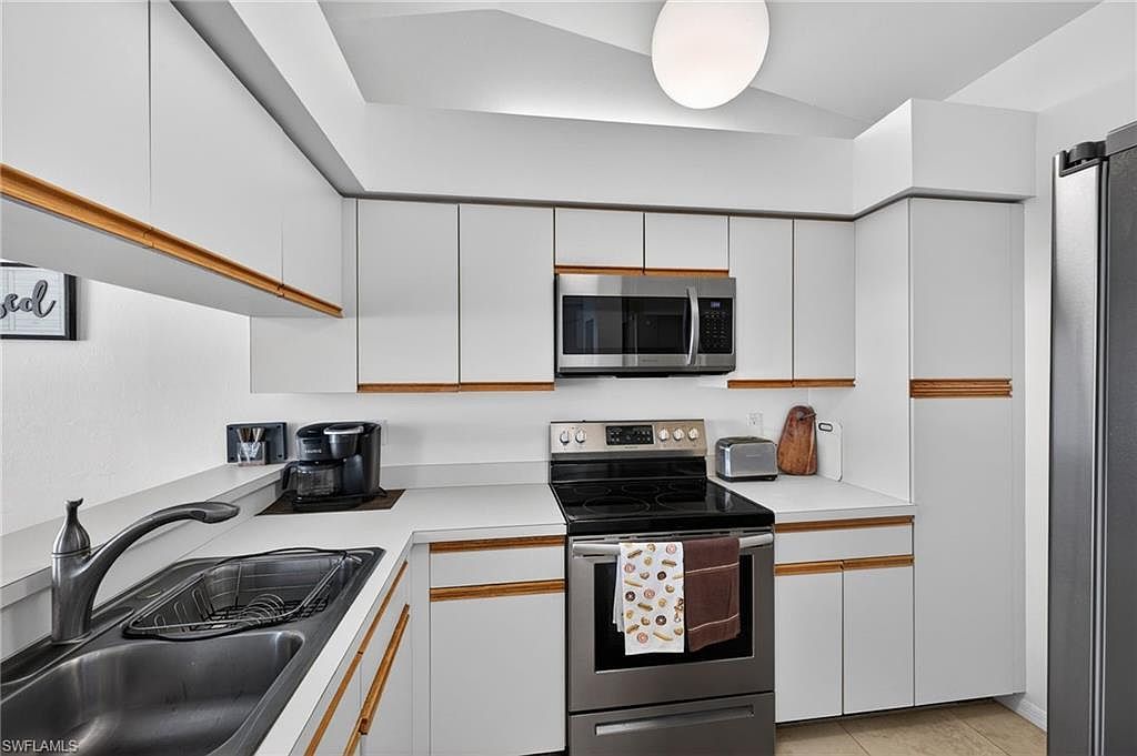 13211 Whitehaven Ln APT 1505 Fort Myers, FL 33966  | Condominium