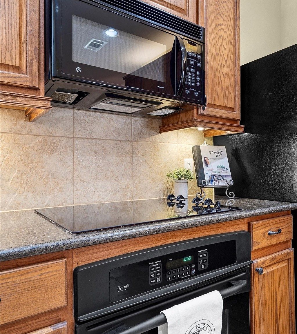 3801 Pineoak Ln Denton, TX 76210 | Single Family