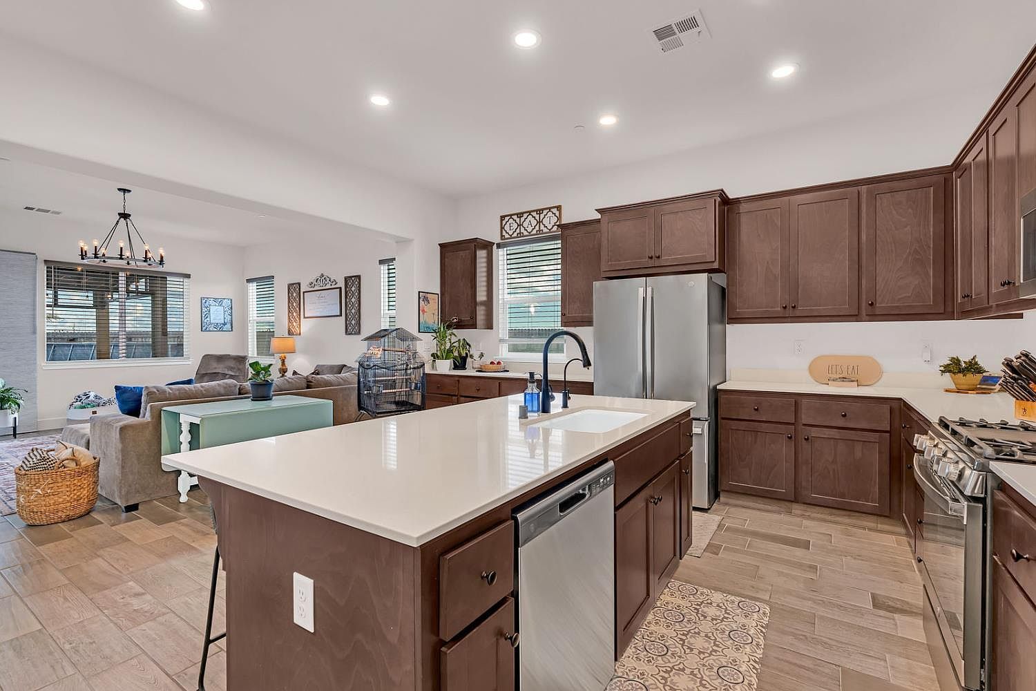 1201 Gypsum Dr Los Banos, CA 93635  | Single Family