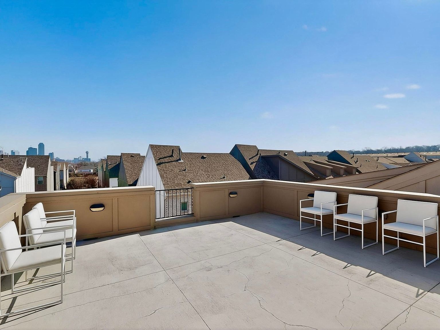 2557 Carmelita St Dallas, TX 75212  | Single Family