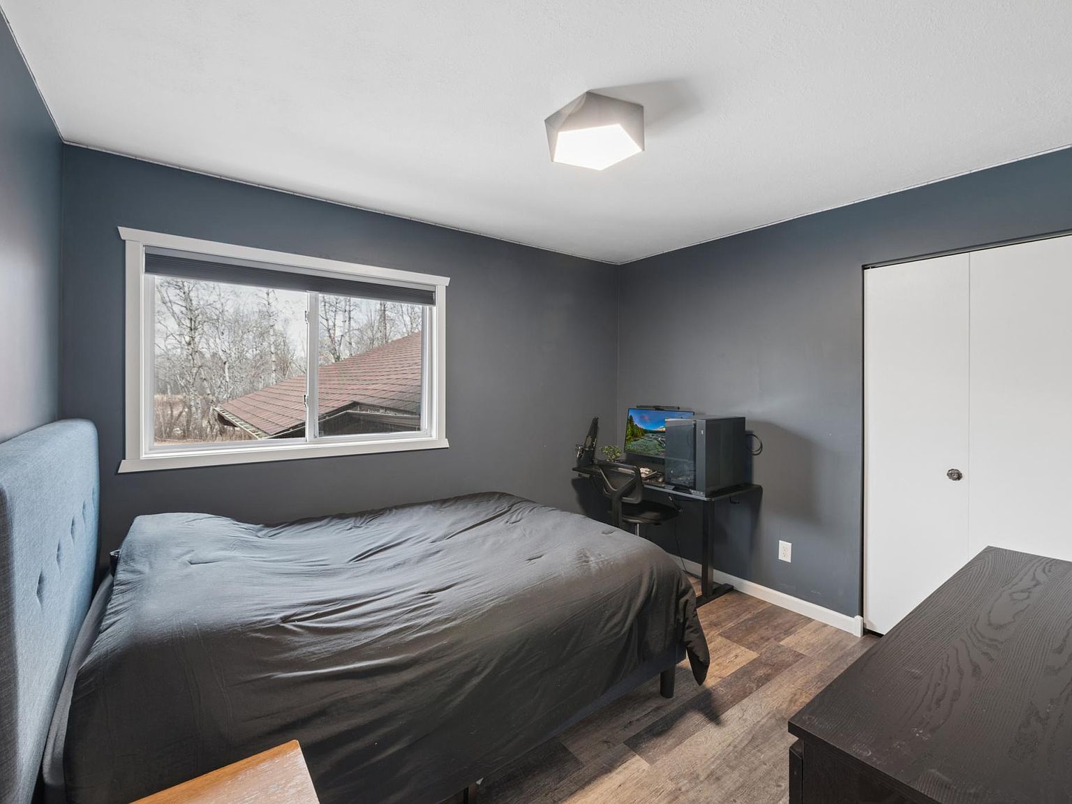 6532 272nd Ct Wyoming, MN 55092  | Single Family