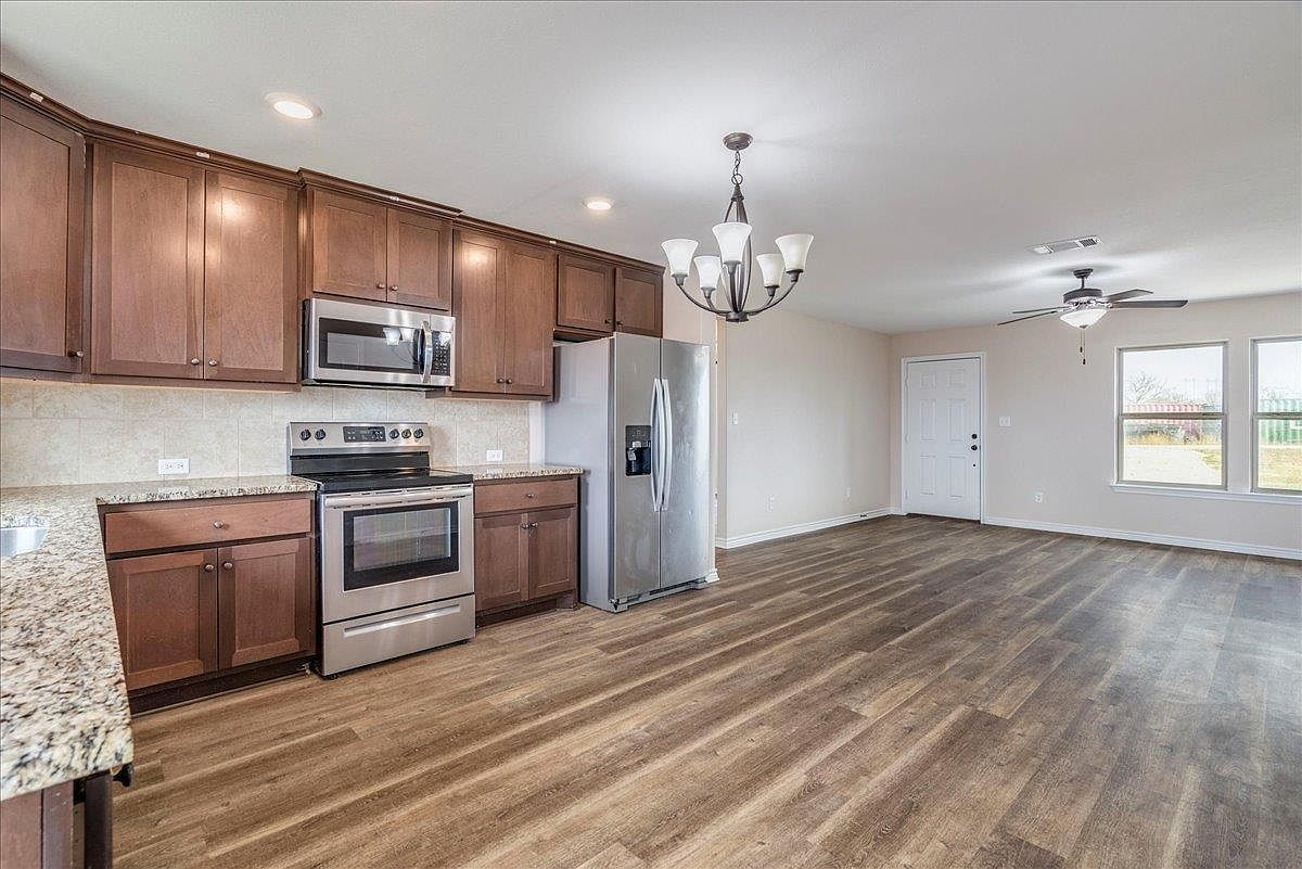 1092 Engelke Rd Niederwald, TX 78640 | Single Family