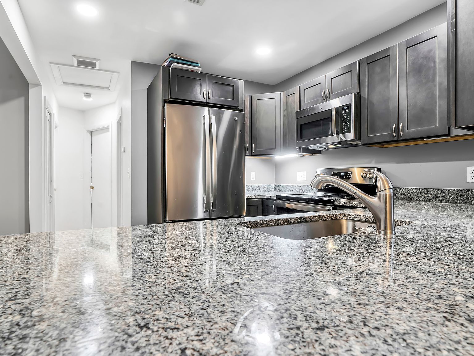 751 W Main St APT G Cheshire, CT 06410  | Condominium