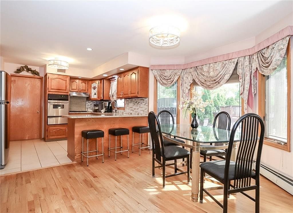 282 Boscombe Ave Staten Island, NY 10309  | Single Family