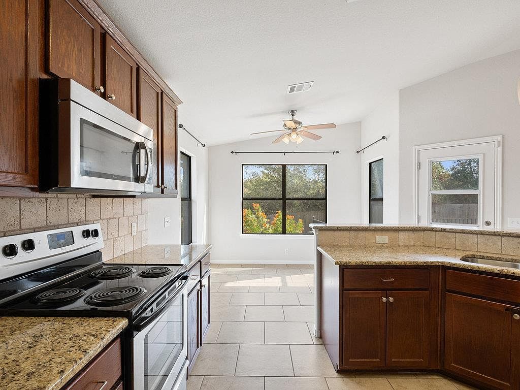 710 Hedgewood Dr Georgetown, TX 78628  | Single Family