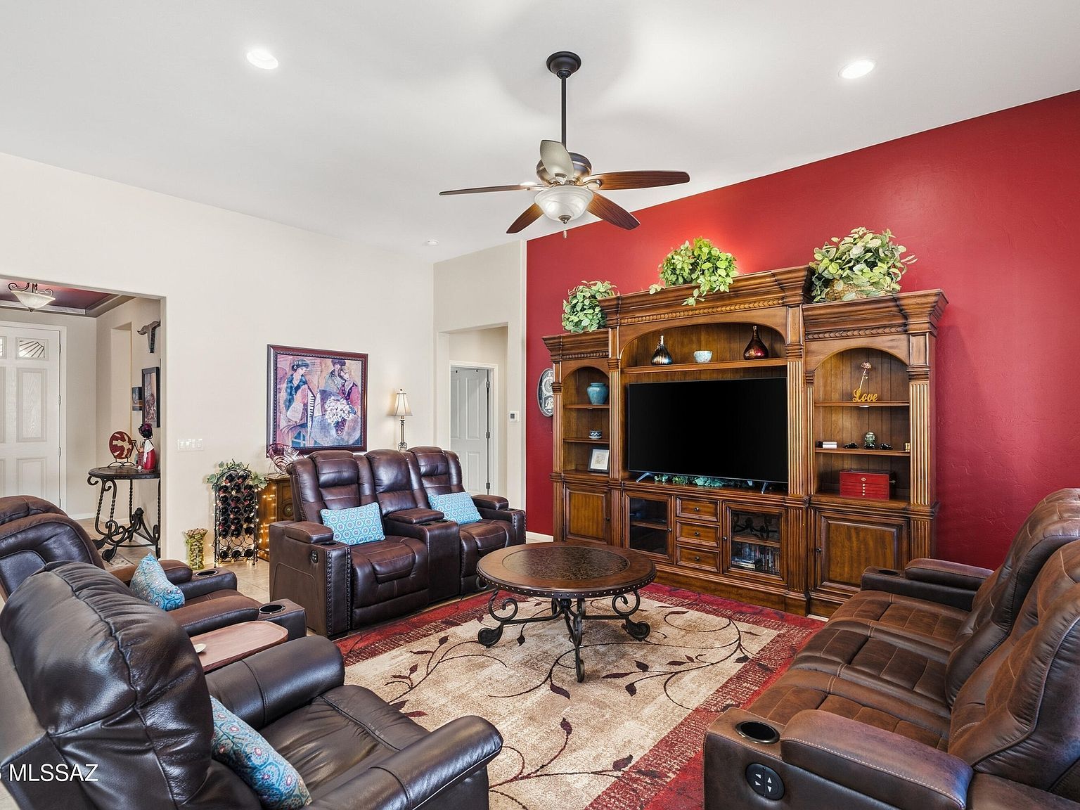 2209 E Bluejay Bluff Ln Green Valley, AZ 85614  | Single Family