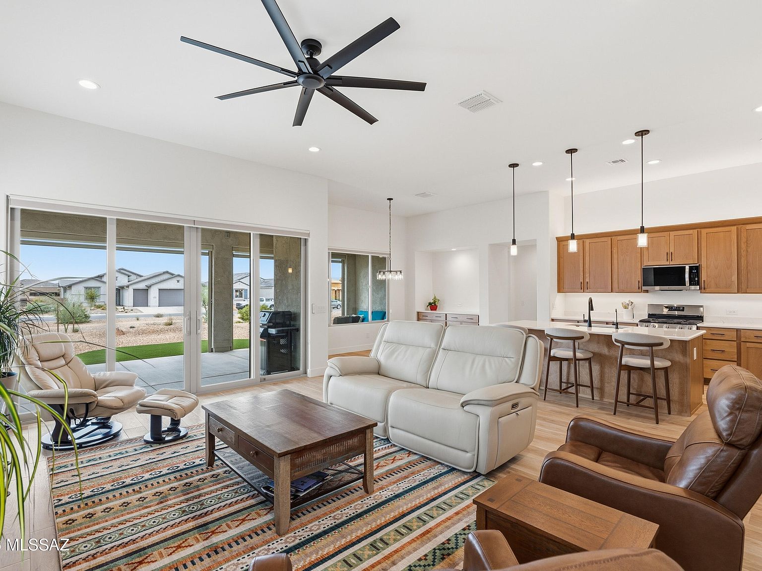 1774 E Wintergreen Dr Green Valley, AZ 85614  | Single Family