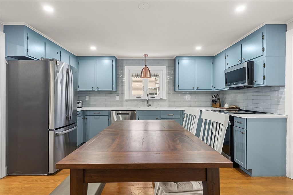 9 Darrow St Quincy, MA 02169  | Single Family