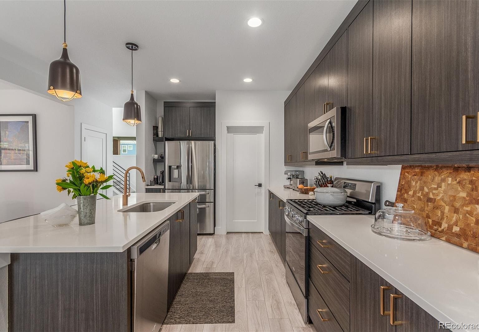 21451 E 60th Ave Aurora, CO 80019  | Single Family