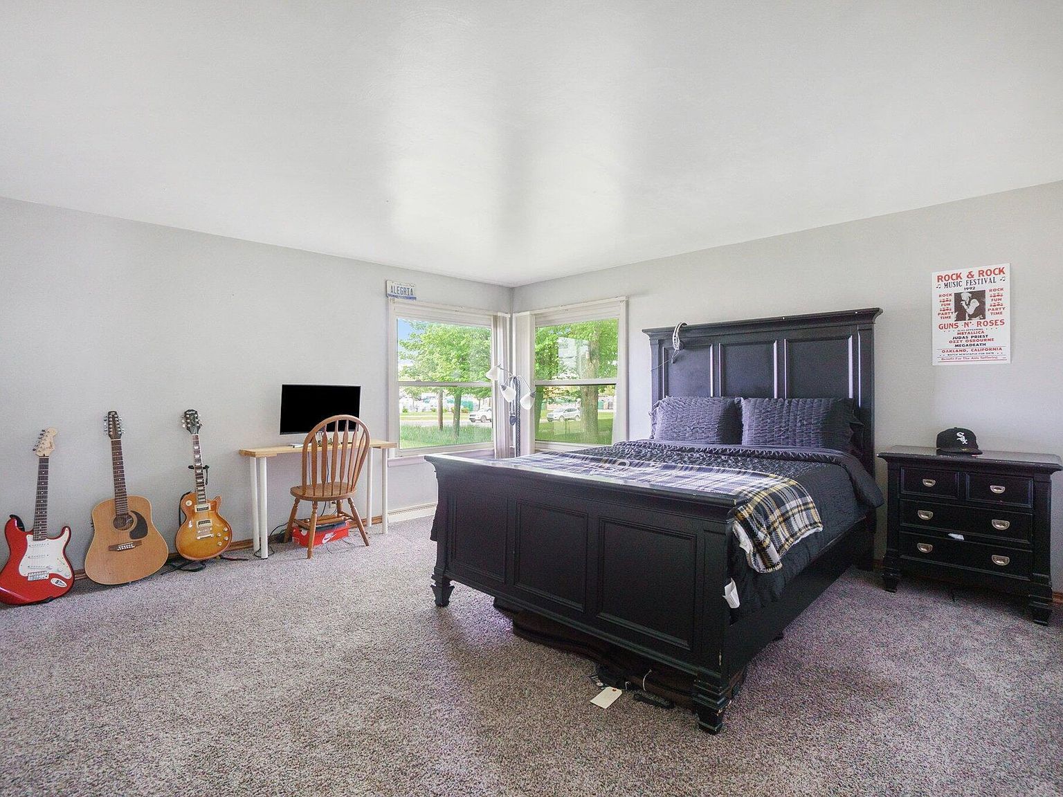 141 S Drake Rd Kalamazoo, MI 49009  | Single Family