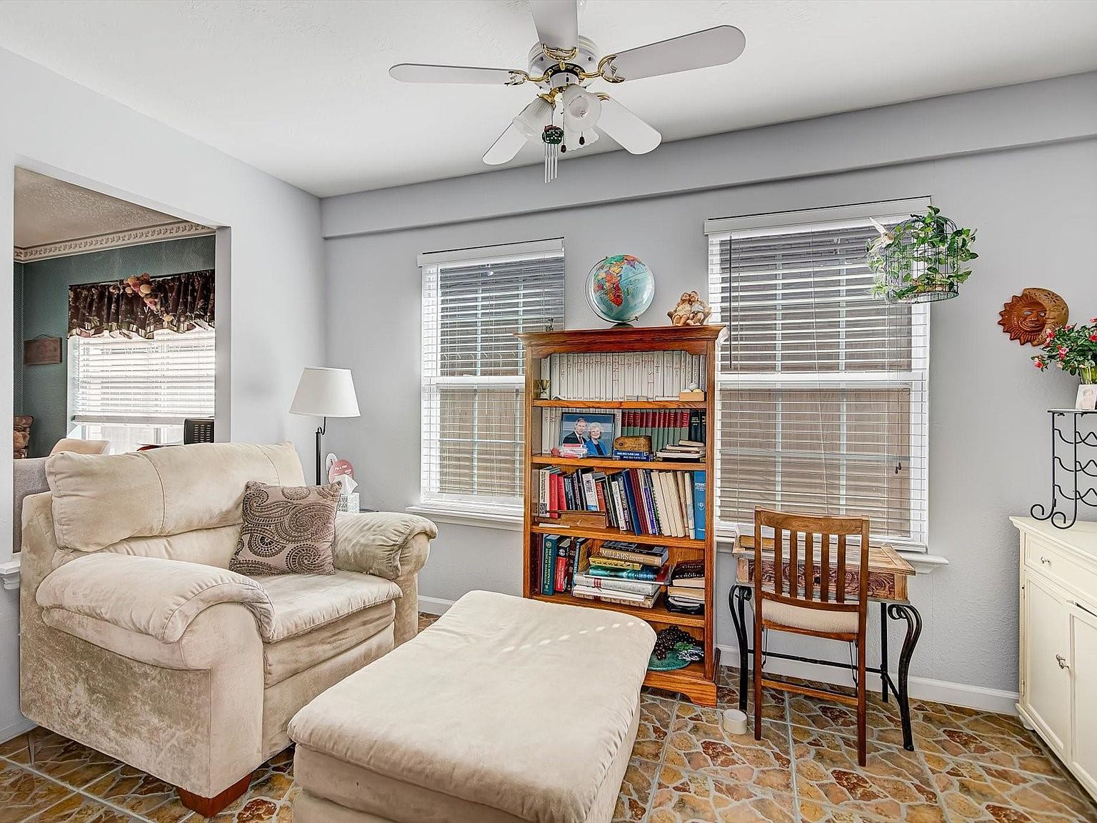 611 E Larkspur Cir Pearland, TX 77584  | Single Family