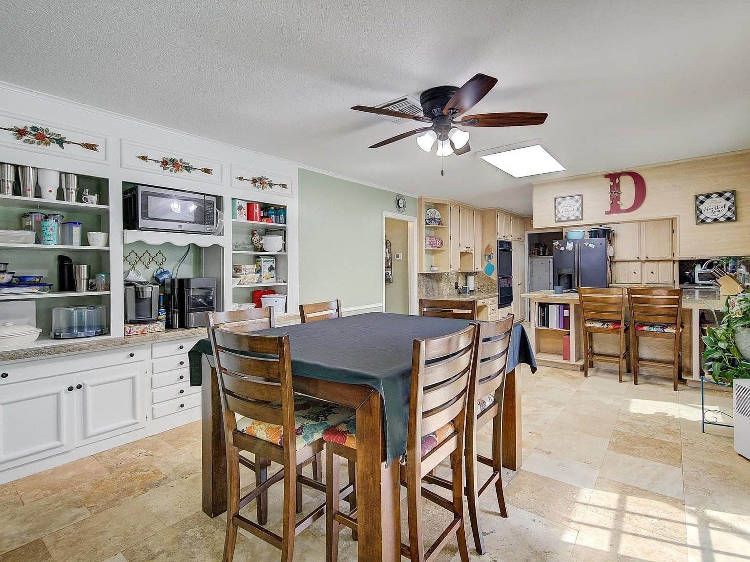 110 Daisy St Lake Jackson, TX 77566  | Single Family