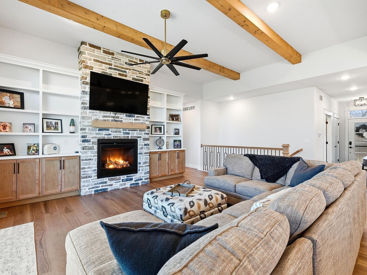 8100 SW 27th St Topeka, KS 66614  | Single Family