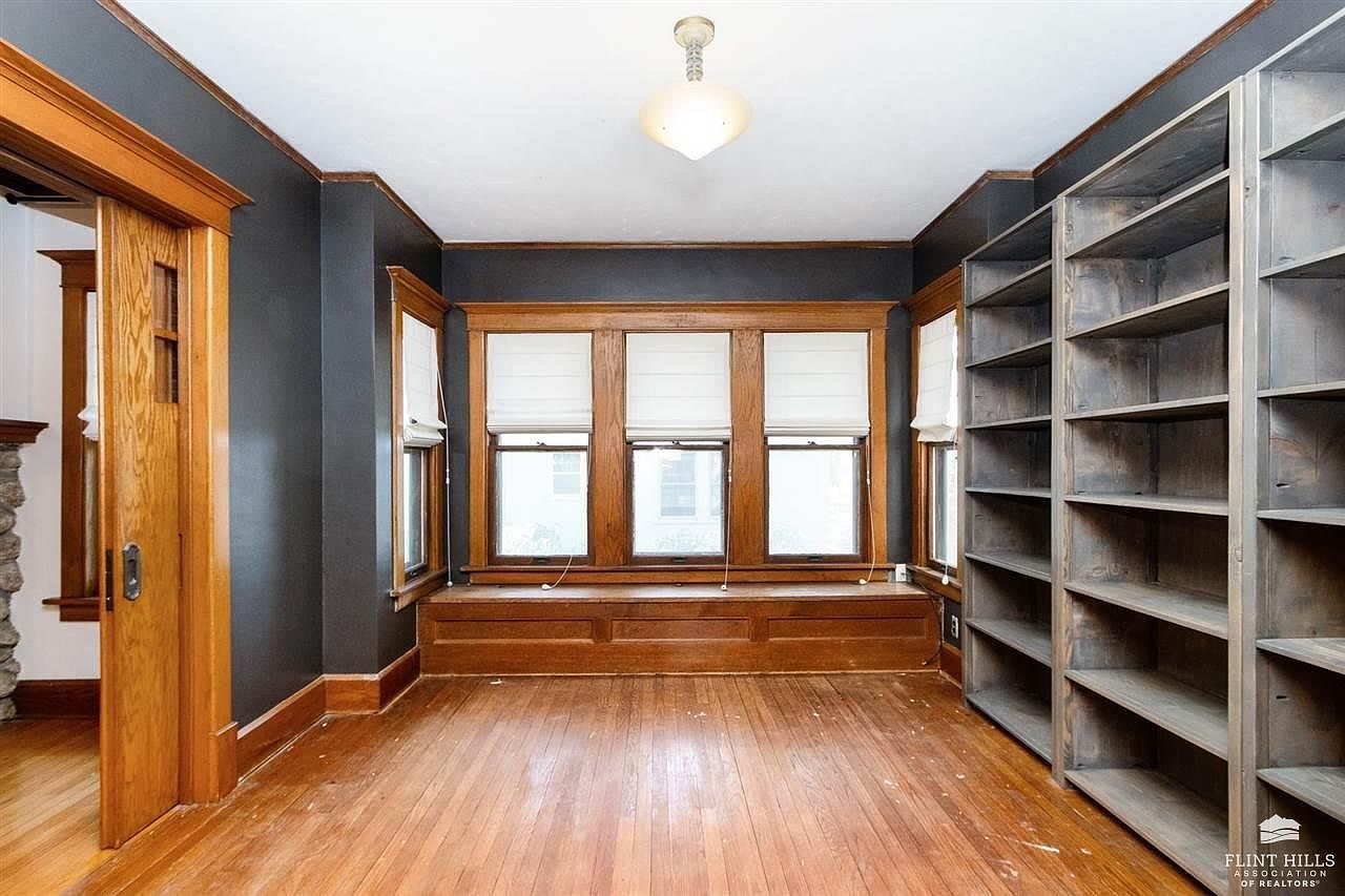 335 W Chestnut St Junction City, KS 66441  | Single Family