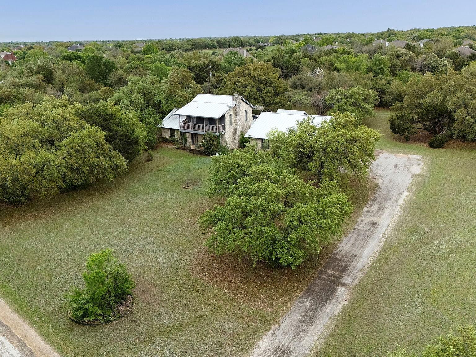 9 Wildflower Trl Round Rock, TX 78664  | Single Family