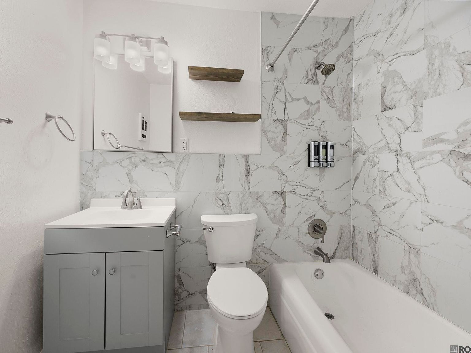 3101 Highland Rd APT 204 Baton Rouge, LA 70802  | Condominium