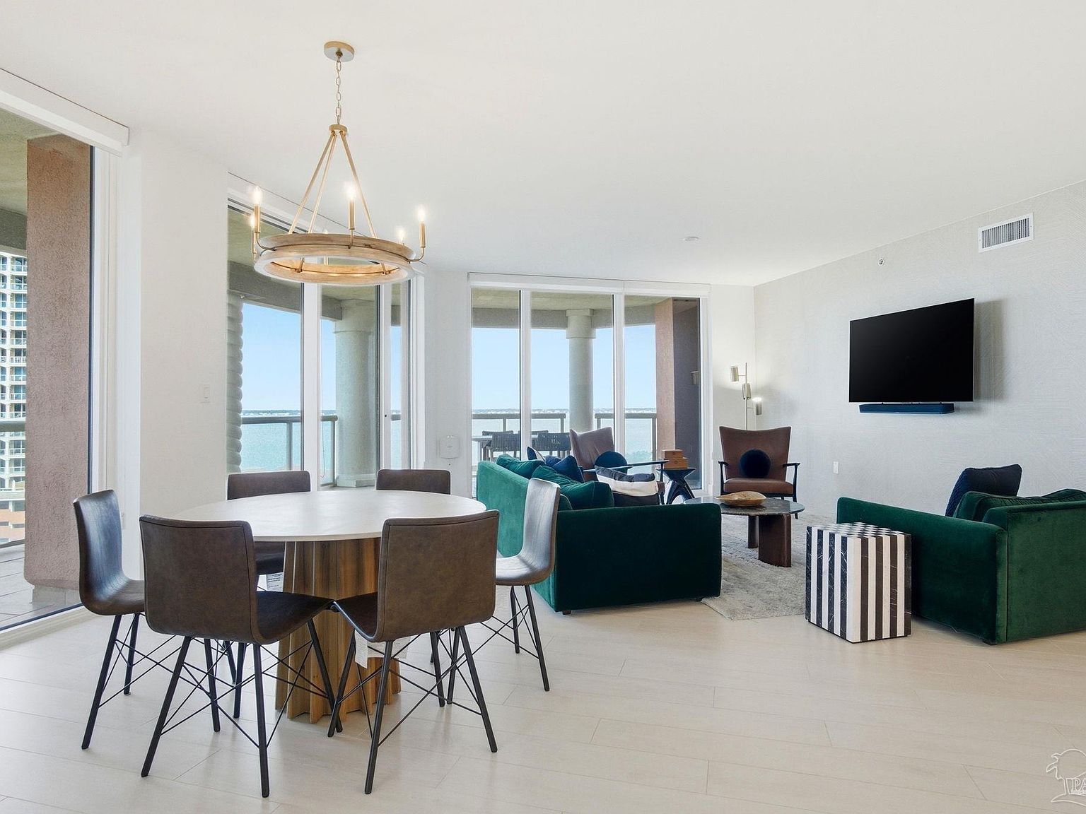 1 Portofino Dr Suite 904 Pensacola Beach, FL 32561 | Condominium