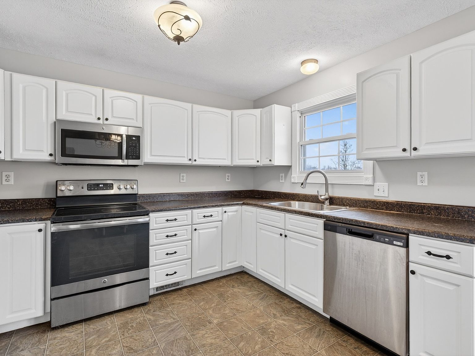 105 Tina Marie Dr Beaver Dam, KY 42320 | Single Family